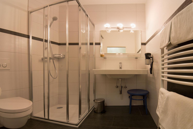 Bathroom, Gasthof Zur Traube, Amstetten