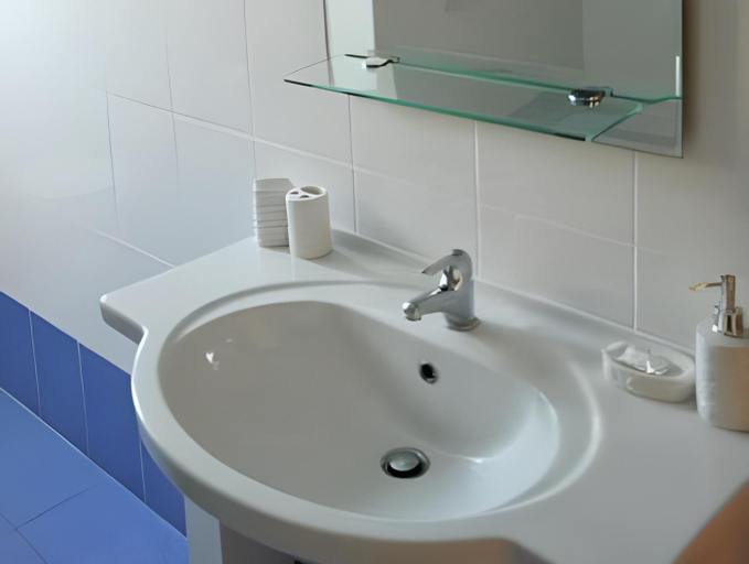 Bathroom 3, Limnionas Bay Village, North Aegean