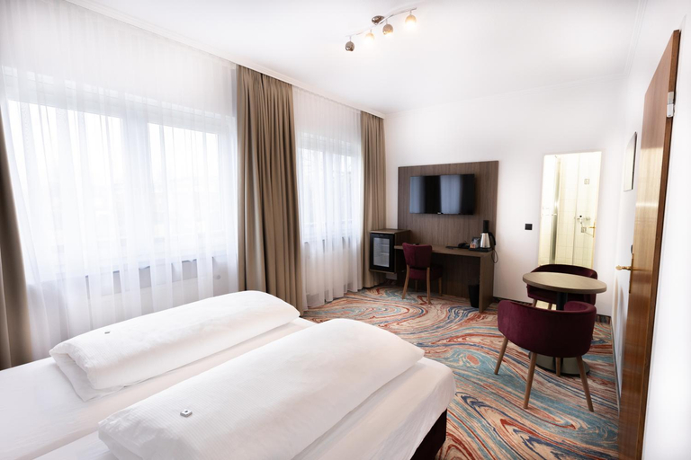 Bedroom 3, Firzlaff's Hotel, Neumünster