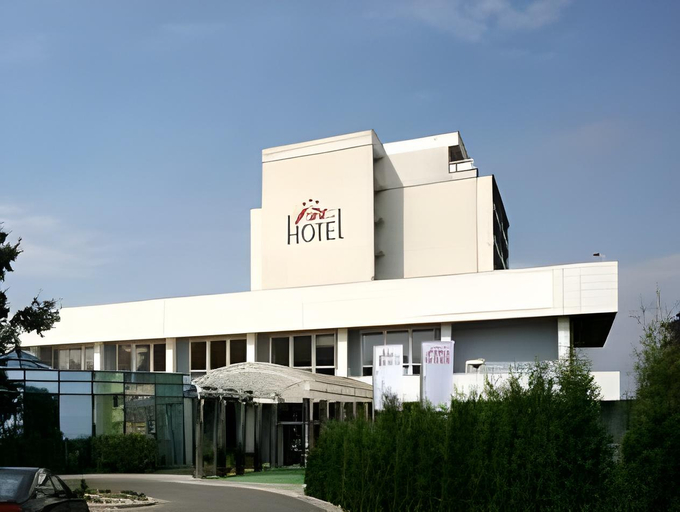 Exterior & Views 1, Hotel FIT, Přerov