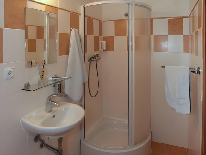 Bathroom 4, Hotel Zlatý Chlum, Jeseník