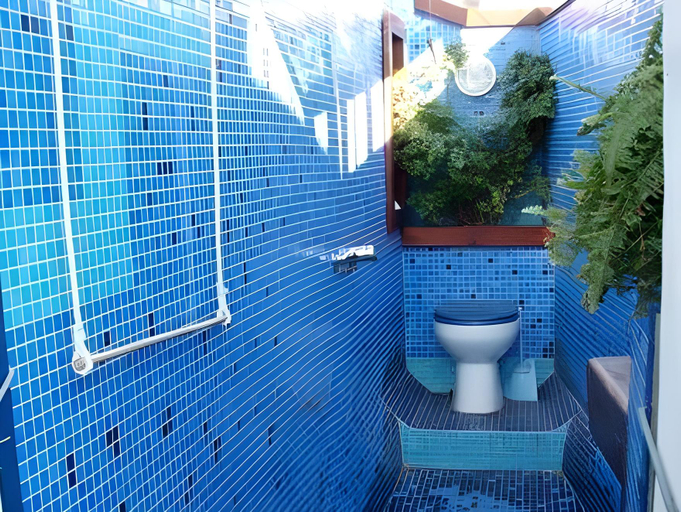 Bathroom 4, Casa Caracol, Cádiz