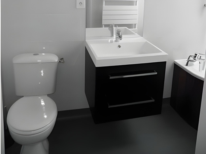Bathroom 3, Smartappart Cherbourg (la rose des vents), Manche