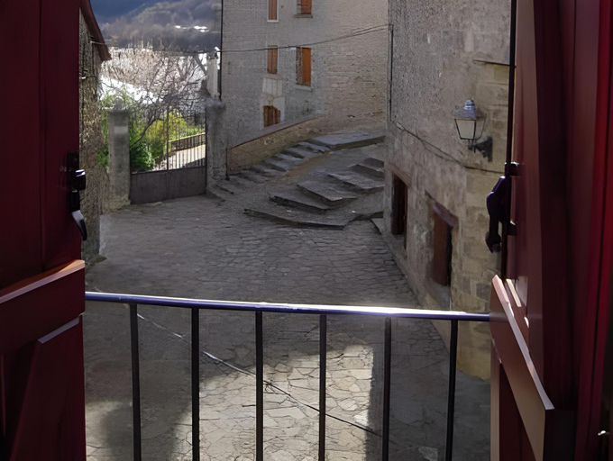 Others 3, Hotel Casa Escolano, Huesca