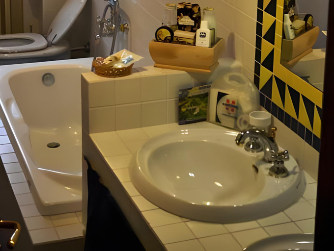 Bathroom 2, La Giara Bed&Breakfast, Potenza