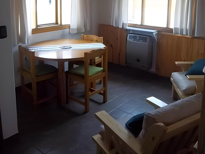 Others 5, Cabanas Austral, Lago Argentino