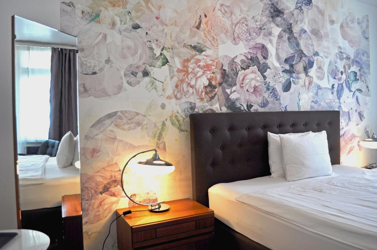 Bedroom 13