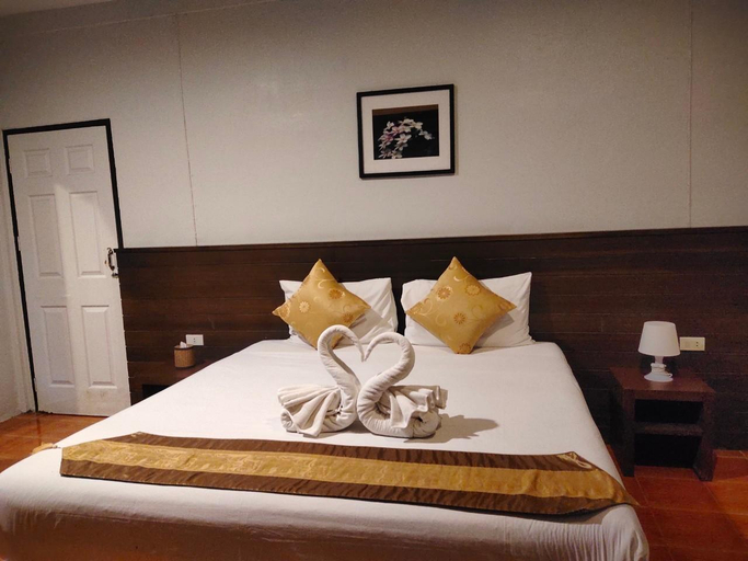 Bedroom 6