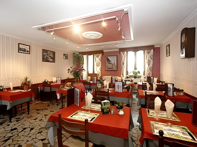 Food & Drinks 4, Hotel Du Cheval Blanc Barcelonnette, Alpes-de-Haute-Provence