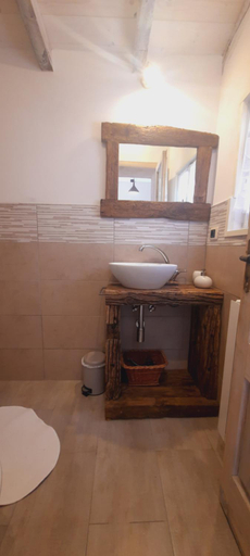 Bathroom 3, la corte dei cerri, Modena