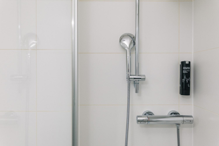 Bathroom 14
