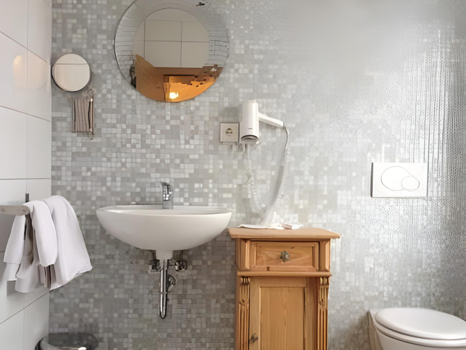 Bathroom 3, Forstnerwirt hotel | stubn | biergarten, Landshut