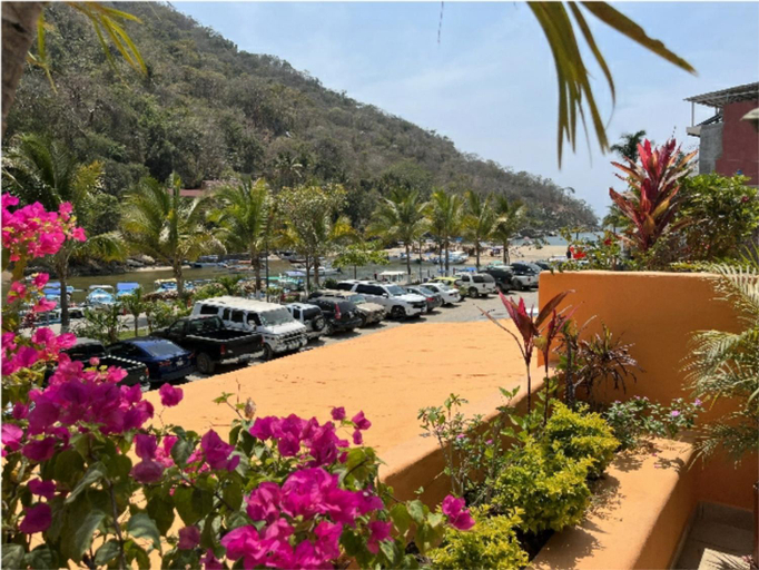 Others 5, Villa La Sirena, Cabo Corrientes