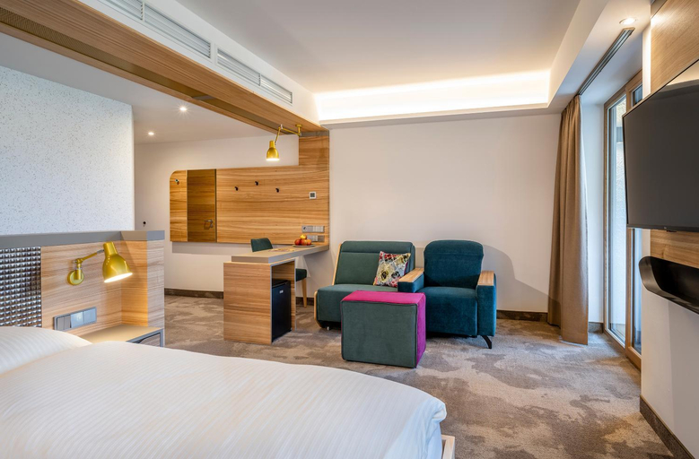 Bedroom 3, Hotel FrechDachs, Passau