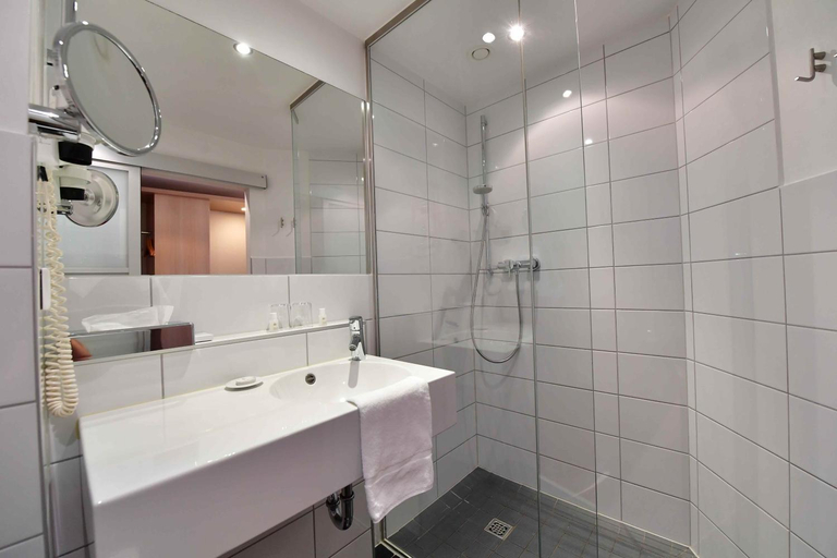 Bathroom 2, Hotel Aspethera, Paderborn