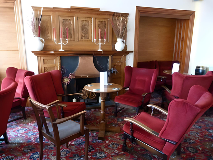Others 5, George IV Hotel, Gwynedd