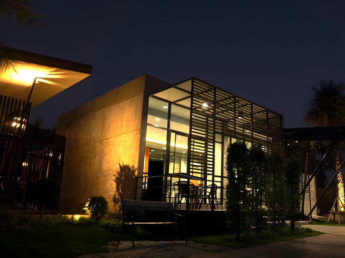 Mila Garden Hotel, Muang Roi Et