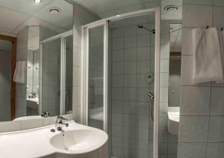 Bathroom 2, Melbu Hotell, Hadsel