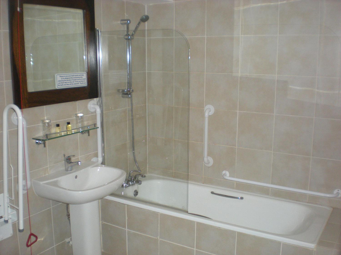 Bathroom 4, The Townhouse Hotel, Angus