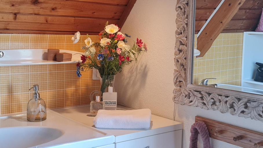 Bedroom 3, Mont Blanc Chalet, Jura-North Vaudois