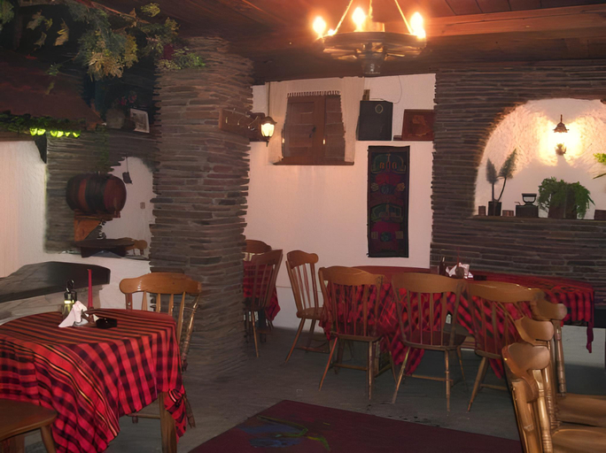 Food & Drinks 4, Vezyuva House, Bansko