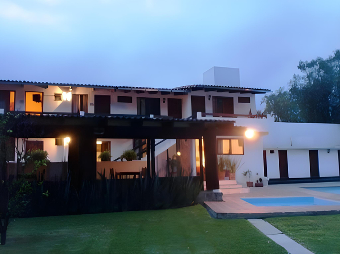 Exterior & Views 1, Hotel el Arco, Valle de Bravo