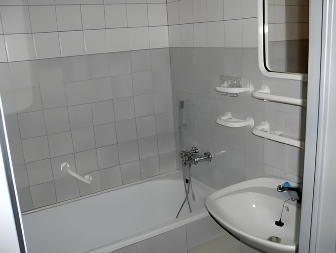 Bathroom 3, Hotel Satel, Poprad