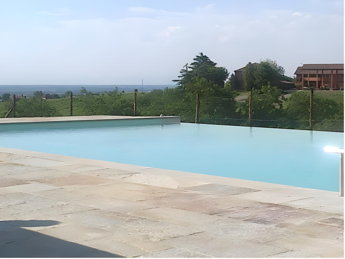 Swimming pool 2, Prime Alture Wine Resort, Pavia