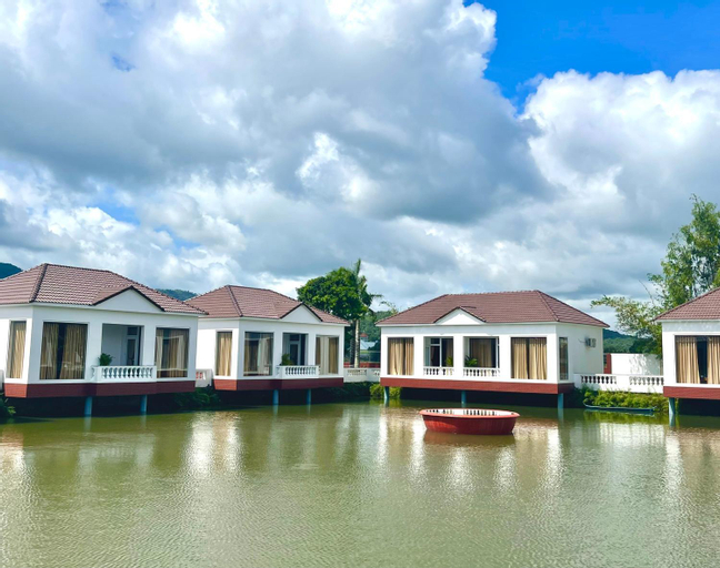 Rồng Vàng Resort, Tri Tôn