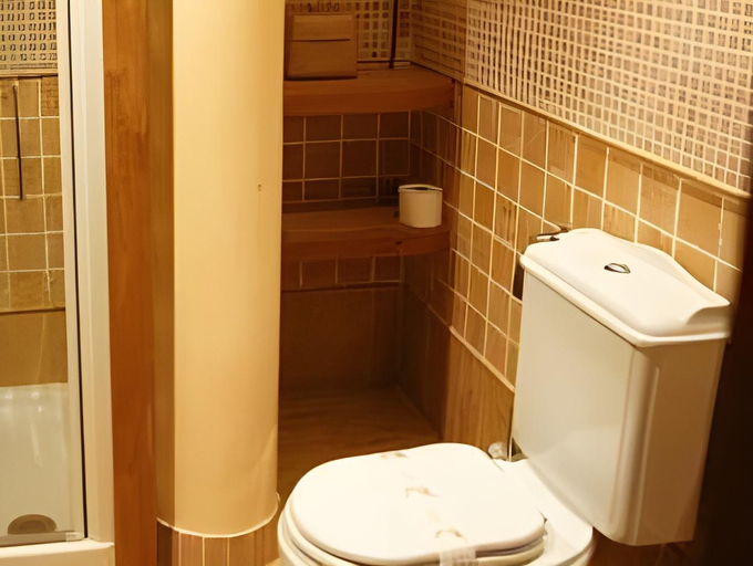 Bathroom 2, La Lecheria, León