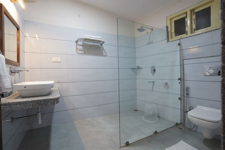Bathroom 4, Tadong Tashi Hotel and Spa, East Sikkim