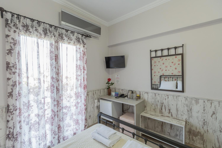 Bedroom 4, Pegasus Rooms, Peloponnese