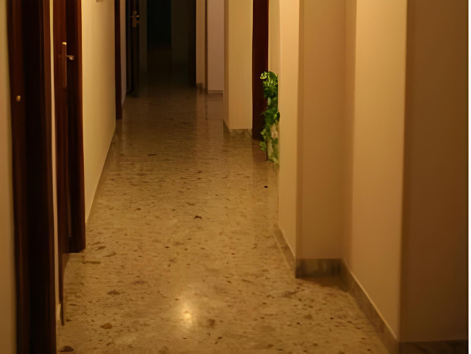 Others 5, B&B Vittoria, Salerno