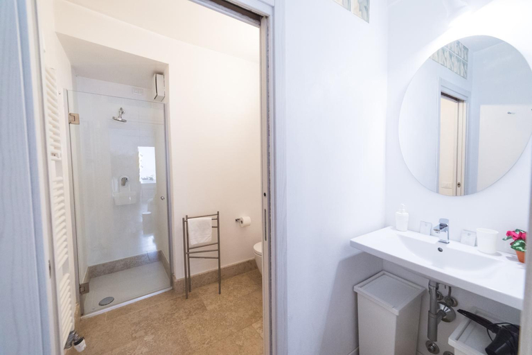 Bathroom 4