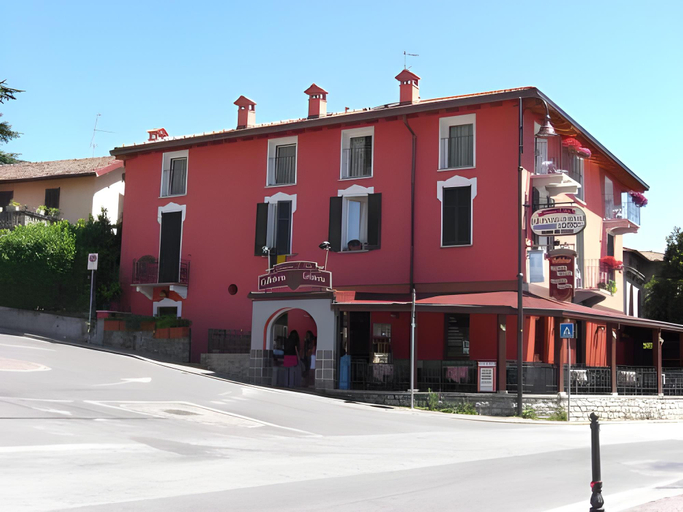 Others 2, Azzano Holidays B&B, Como