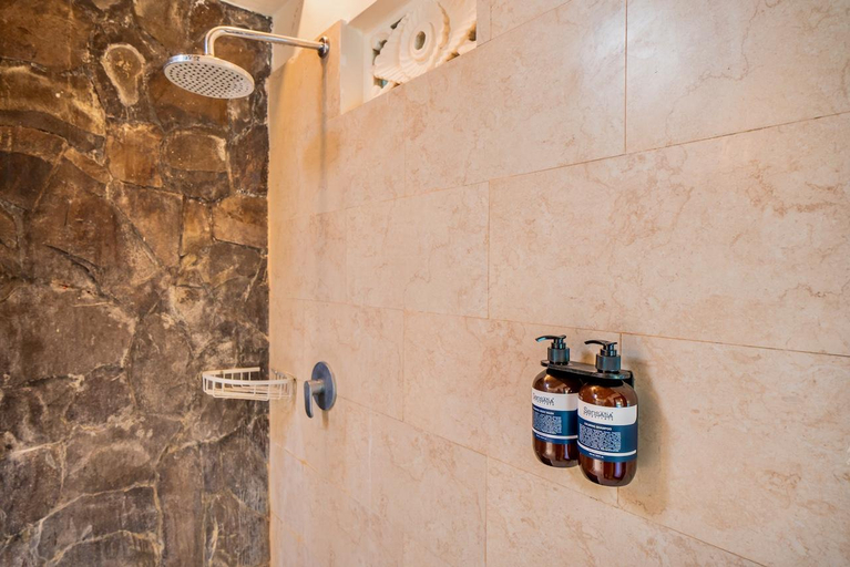 Bathroom 3, Villa Anglia, Badung