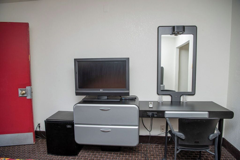 Others 3, Travelers Rest Motel, Santa Clara