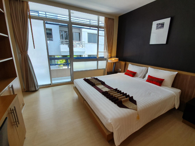 Bedroom 12
