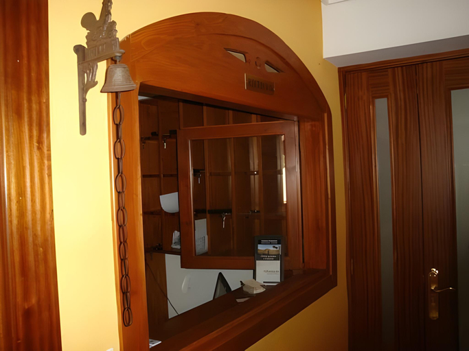 Others 5, Hotel Meson del Gallo, Teruel