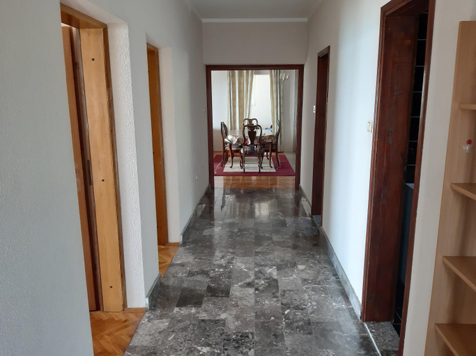 Others 5, Vesna Apartments