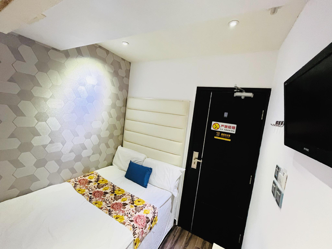 Bedroom 9