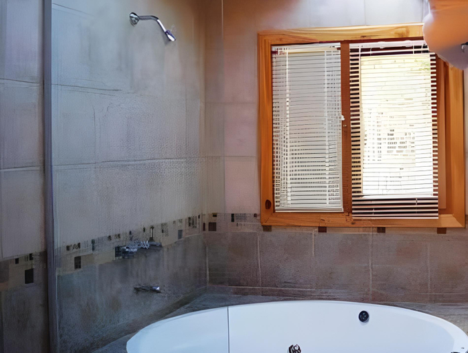Bathroom 4, Encanto del Rio, Los Lagos