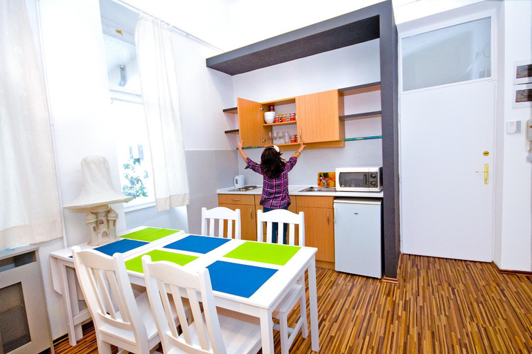 Food & Drinks, CentrAlom Apartman, Pécs