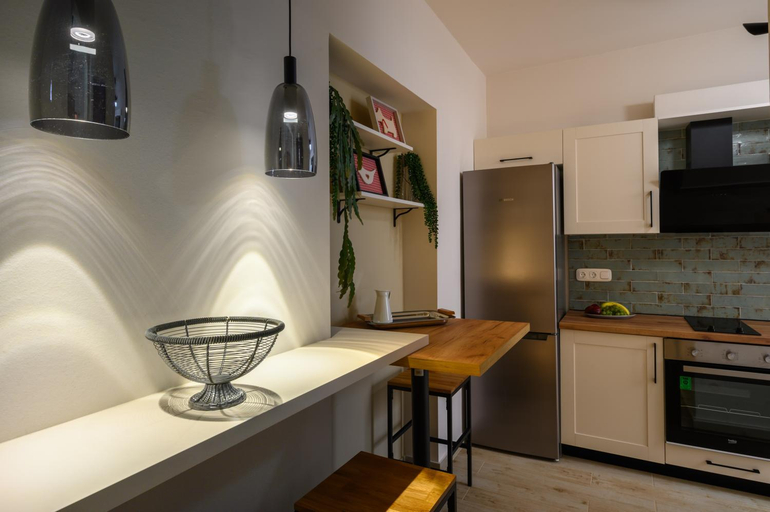 5, VICANTI Luxury Apartments, Peloponnese
