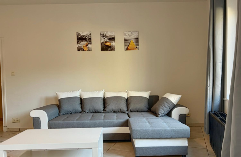 Others 4, Station 173 A Bruxelles-Charleroi-airport, Hainaut