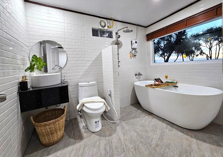 Bathroom 3