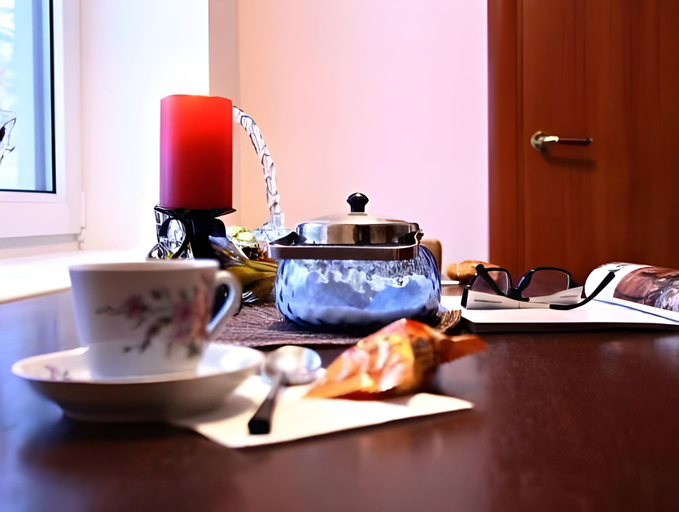 Food & Drinks, Lee Apartments, Tallinn