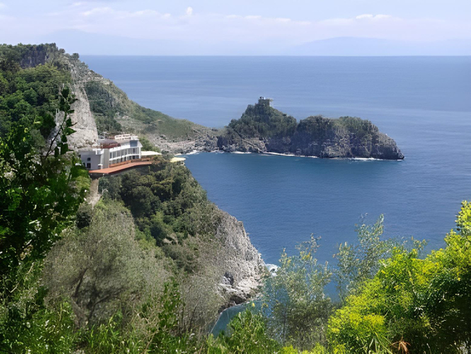 Others 4, Albergo La Conca Azzurra, Salerno