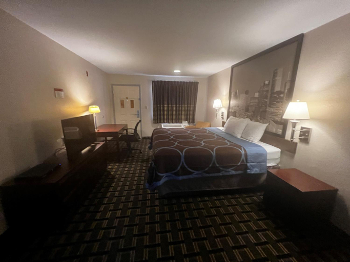Bedroom 13
