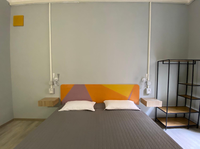 Others 5, Eureka Rooms, Rome